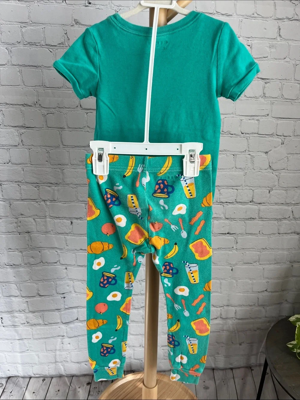 ⭐️⭐️ PICK 5 / $20 Old Navy Breakfast Food Pajama Set 4T